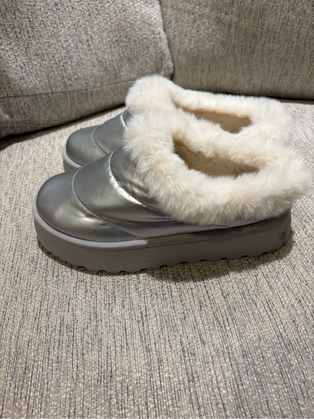 Steve Madden Metallic Silver Faux-Fur Lined Slip-On Clogs